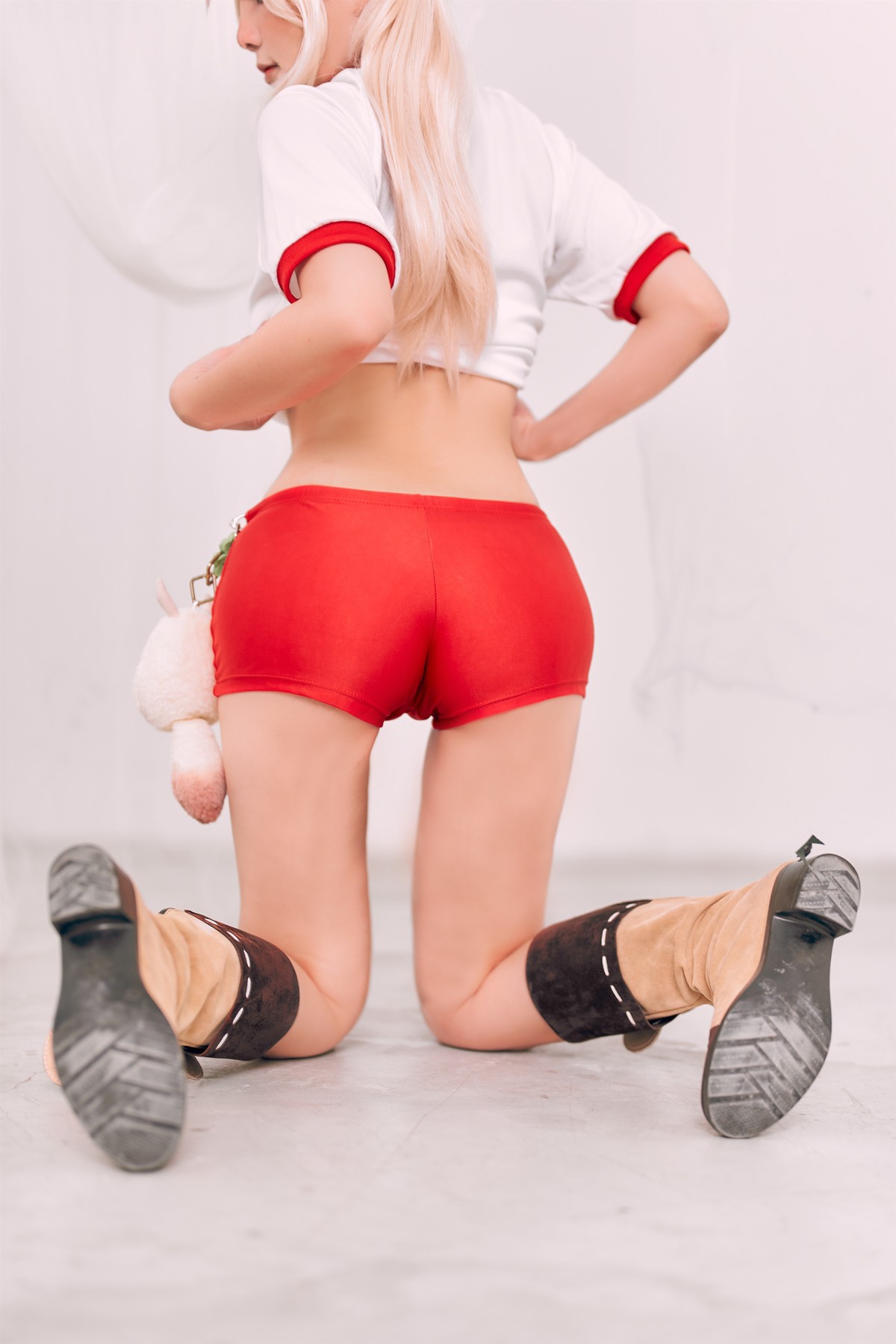 CosplayJOYCEKleeGenshinImpact爆款写真