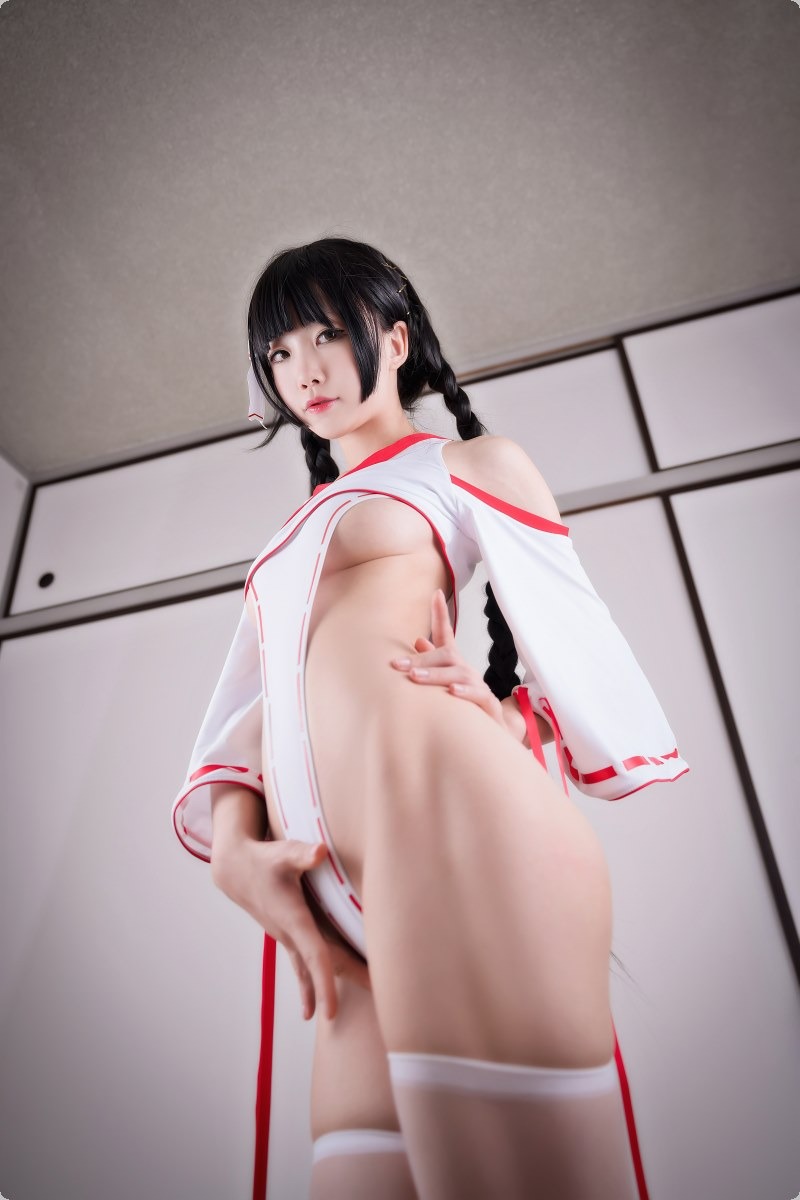 Cos水淼巫女30P网红写真