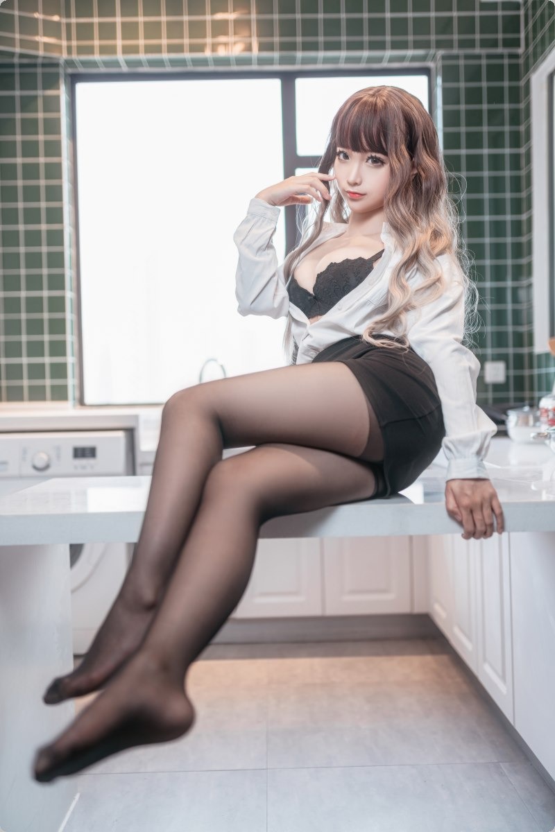Cos蠢沫沫制服40P限时福利