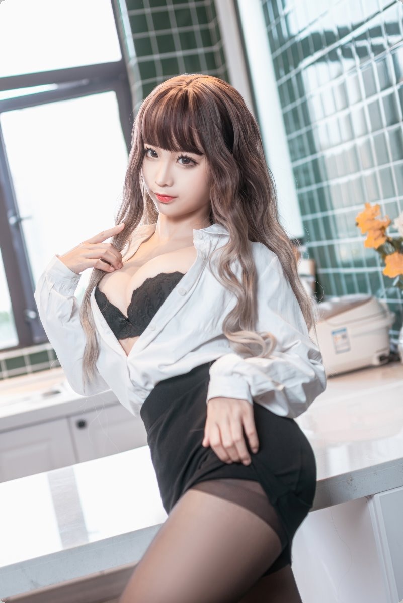 Cos蠢沫沫制服40P限时福利