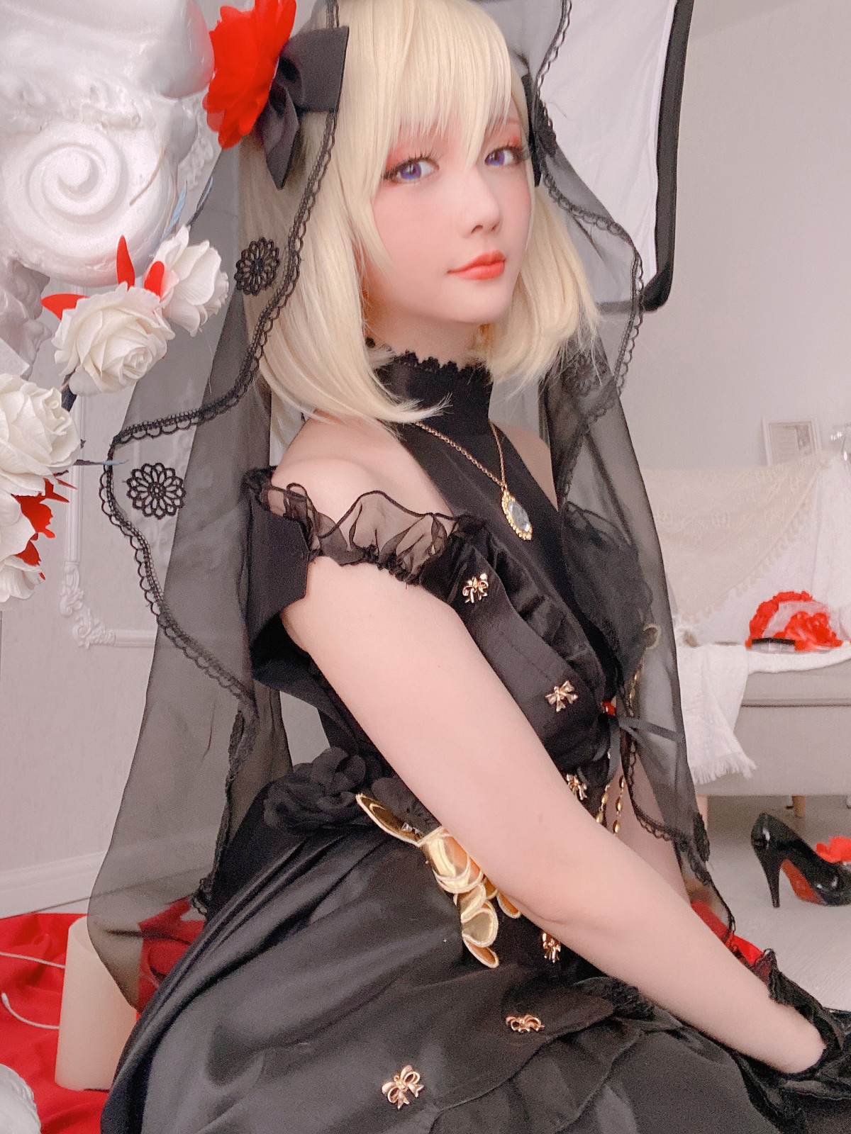 Cosplay星之迟迟HoshililyZ23婚纱4K图集