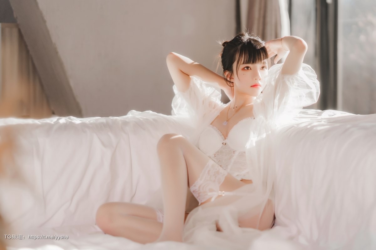 Cos桜桃喵白纱糖69P精选