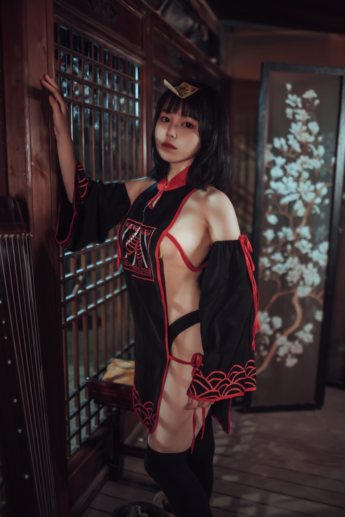 Cosplay七月喵子小僵尸LittleZombie完整版