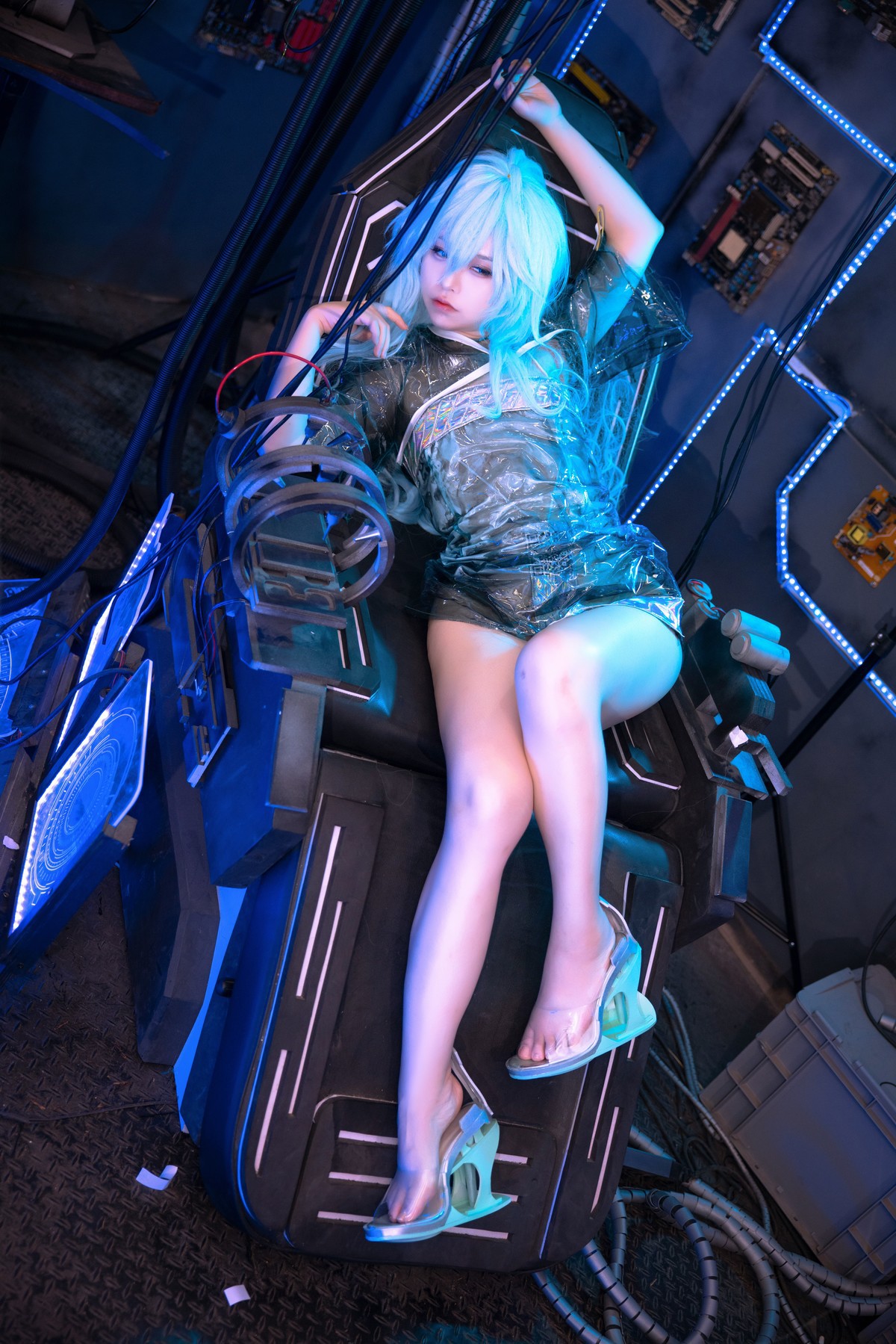 CosplayG44不会受伤芙洛伦开箱爆款写真