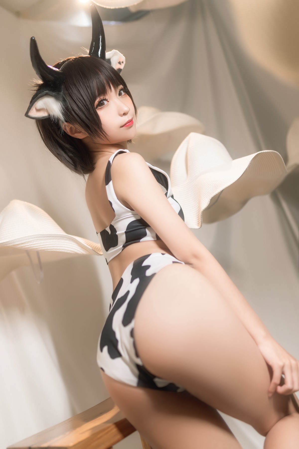 Cosplay蠢沫沫Chunmomo花花牛爆款写真