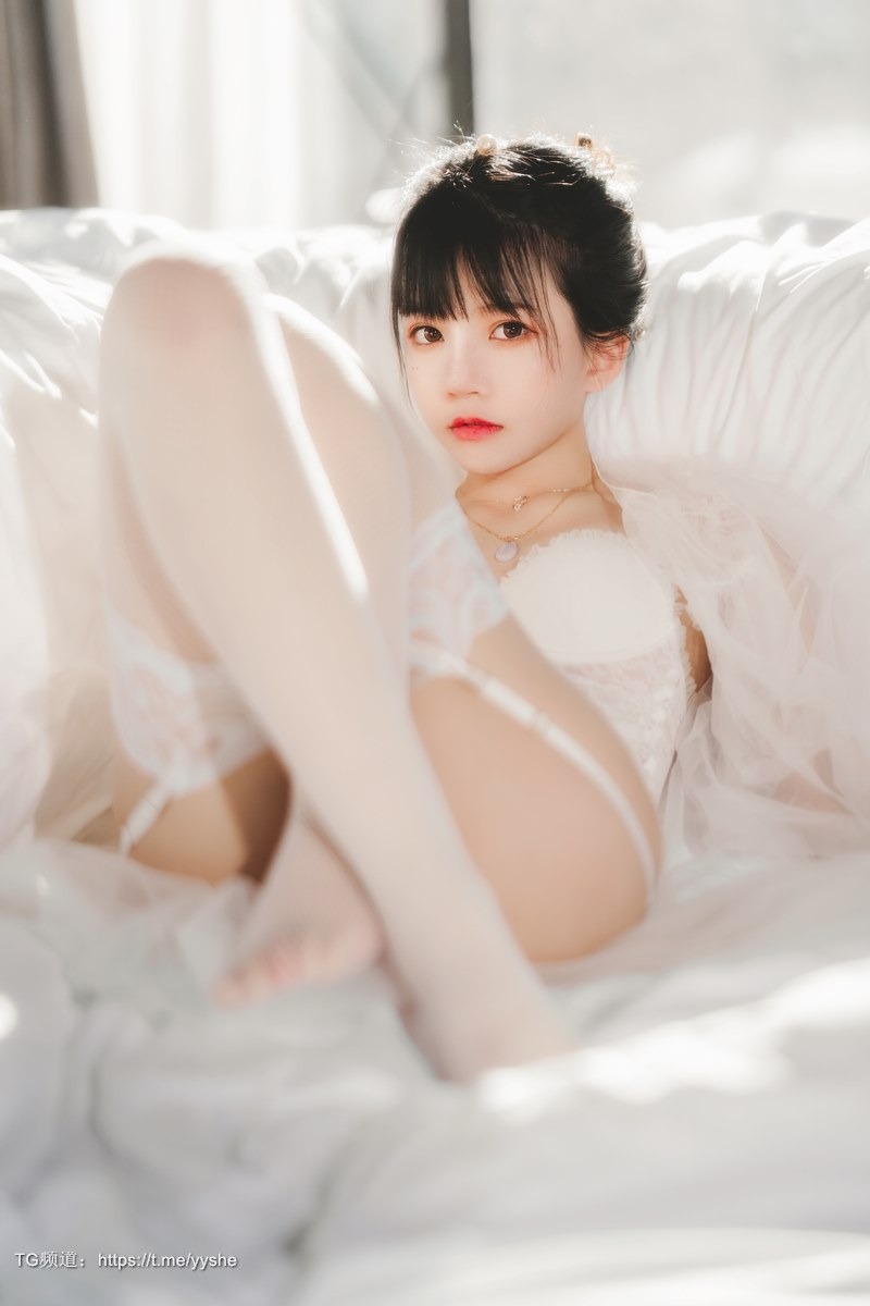 Cos桜桃喵白纱糖69P精选
